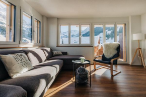 Chuenislodge1 Neu, grosse Terrasse & Designerofen, prächtige Aussicht